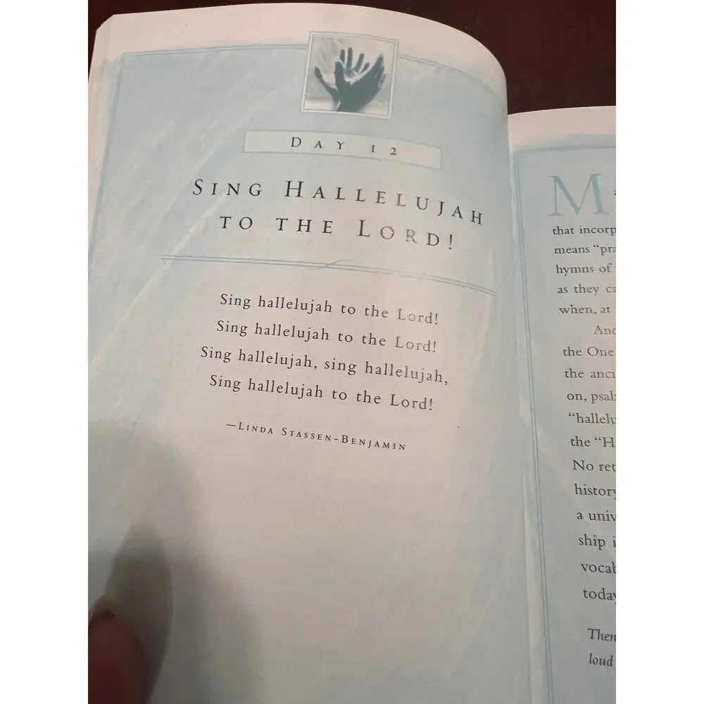 Songs 4 Worship Give Thanks with a Greateful Heart Daily Devotions Praise Church